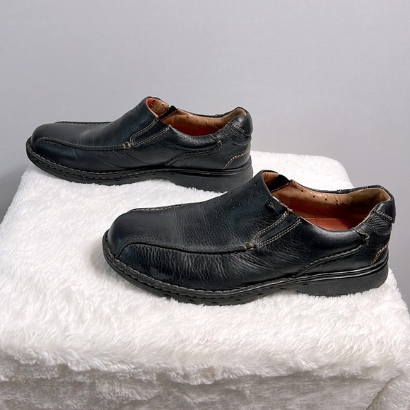 Clarks Men\'s Unstructured Black Leather Slip On Shoes size 11.5 main image 10
